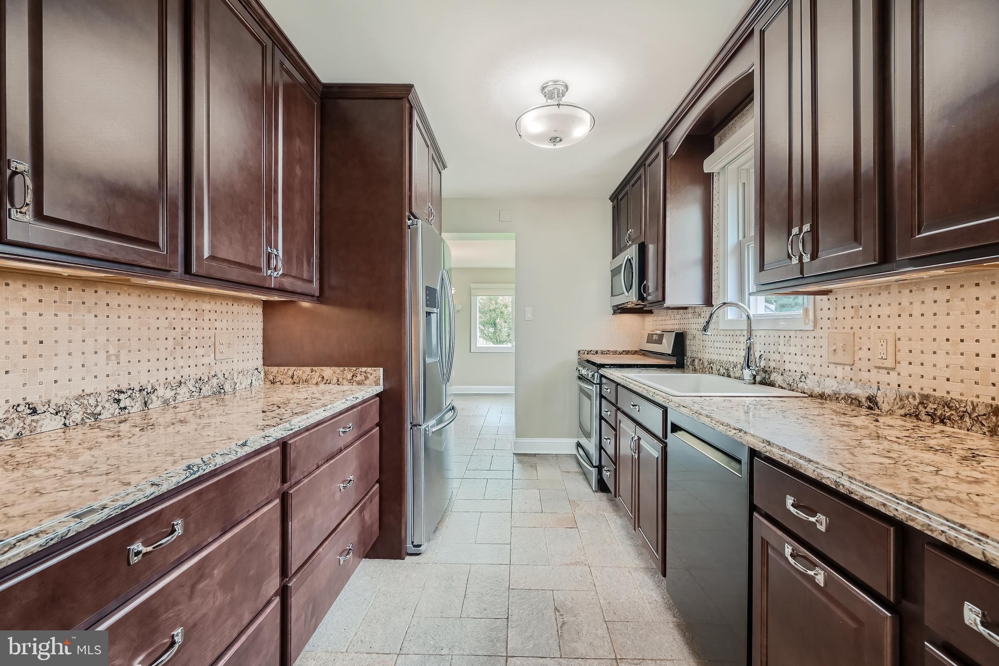 210 Dorell Road Essex, MD 21221 - Photo 5 of 27