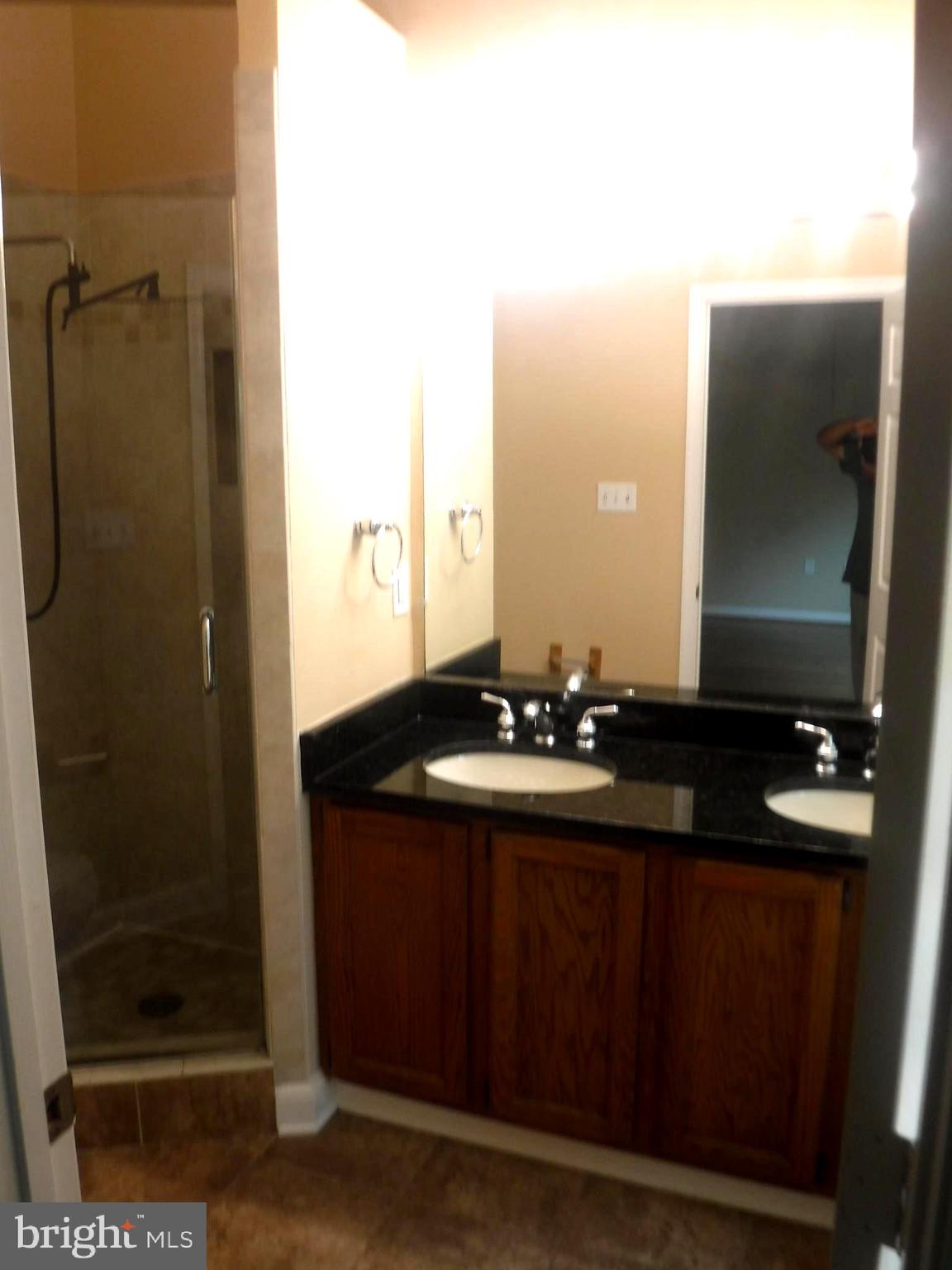 8714 Wadebrook Terrace Springfield, VA 22153 - Photo 22 of 35 Master Bath-Upper Level