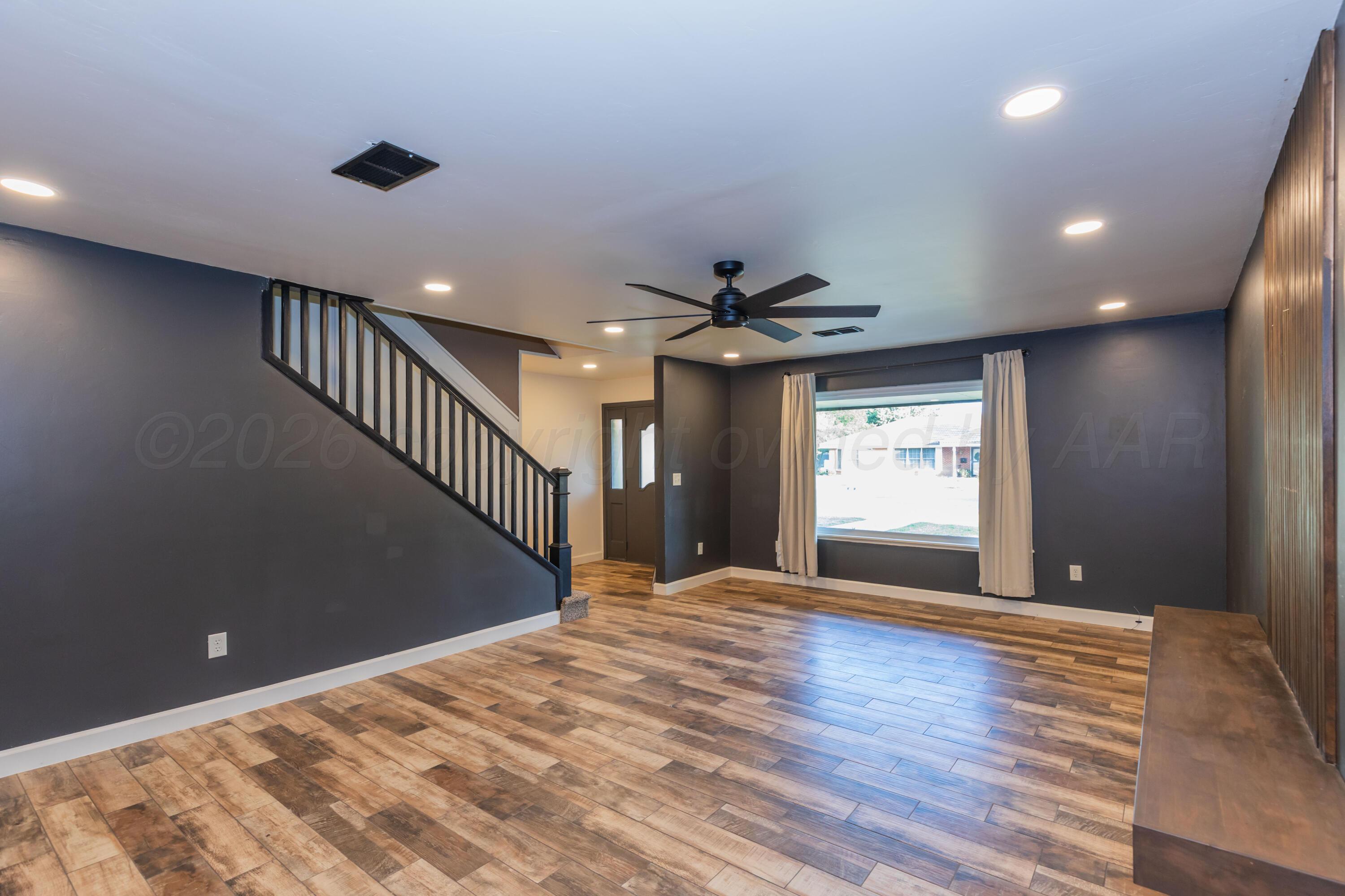 6117 Gainsborough Road Amarillo, TX 79106 - Photo 2 of 69 LIVING ROOM VIEW 1