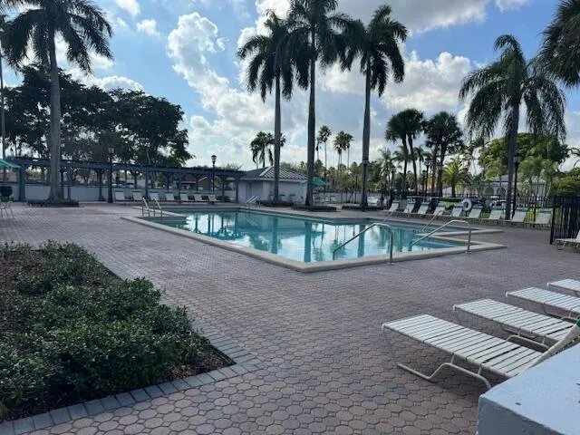 $689,900 | 17349 Northwest 62nd Place, Hialeah, FL 33015