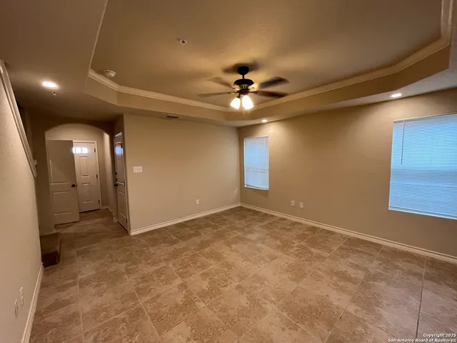 en view of an empty room