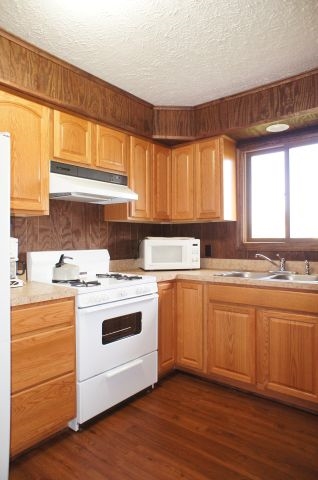 4949 Vance Road Traverse City, MI 49685 - Photo 8 of 19 1799656-7.JPG