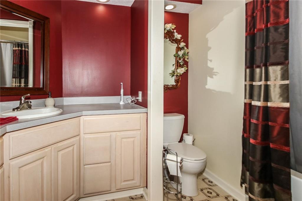 1097 Price Road Avon, IN 46123 - Photo 16 of 48 Gallery Image 16