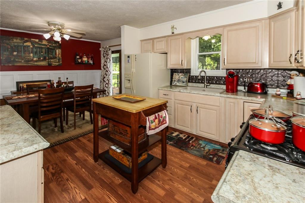 1097 Price Road Avon, IN 46123 - Photo 10 of 48 Gallery Image 10