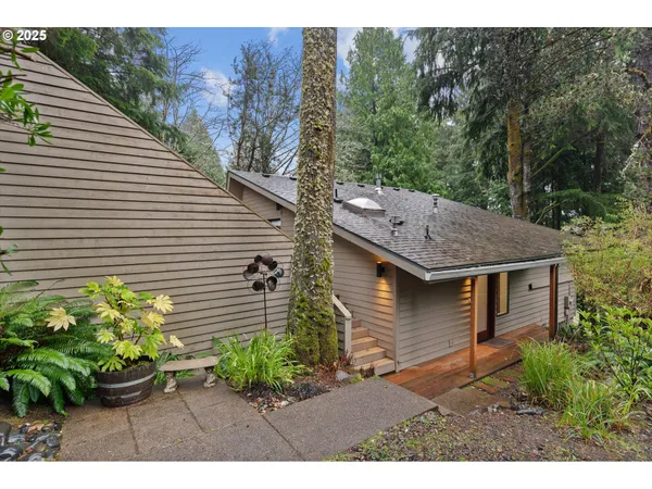 $478,500 | 563 Fairway Lane, Gleneden Beach, OR 97388