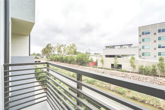 $1,125,000 | 337 Placemark, Irvine, CA 92614