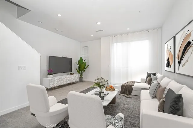 $1,125,000 | 337 Placemark, Irvine, CA 92614