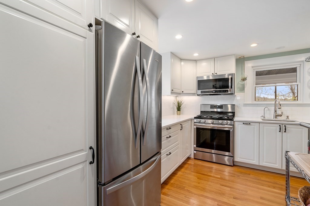 7 Florence Road Waltham, MA 02453 - Photo 15 of 32