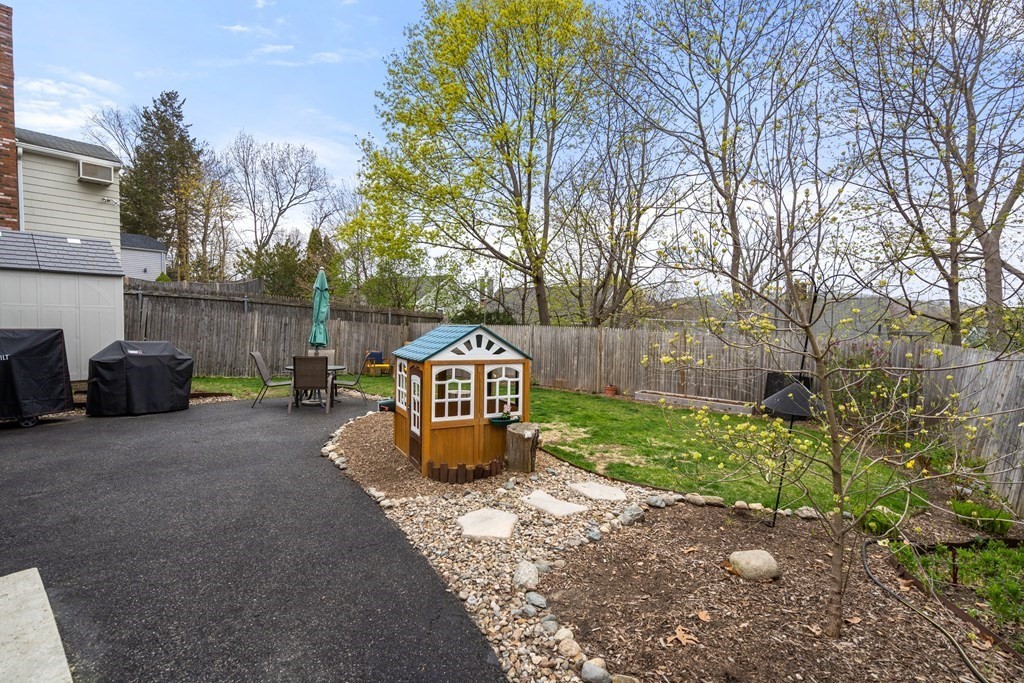 7 Florence Road Waltham, MA 02453 - Photo 25 of 32