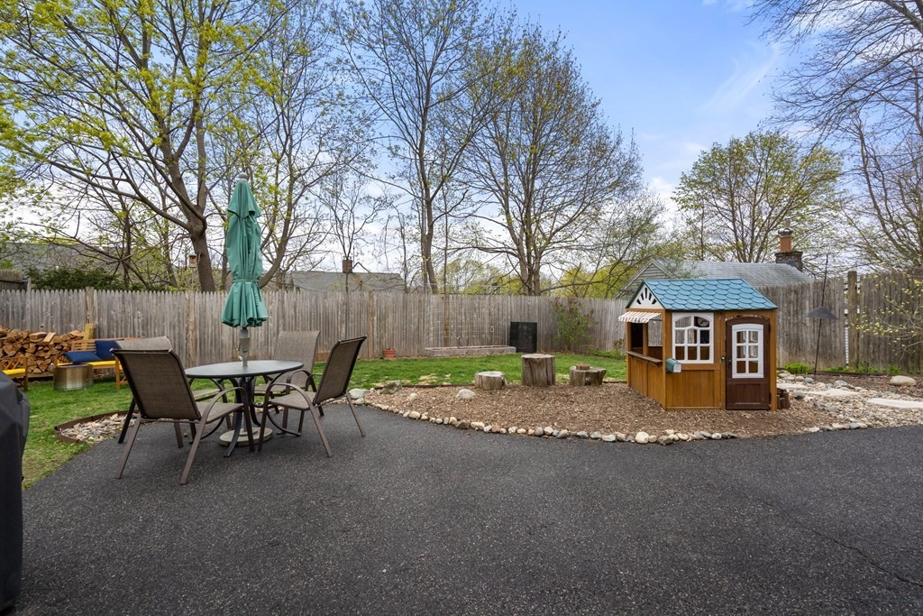 7 Florence Road Waltham, MA 02453 - Photo 26 of 32