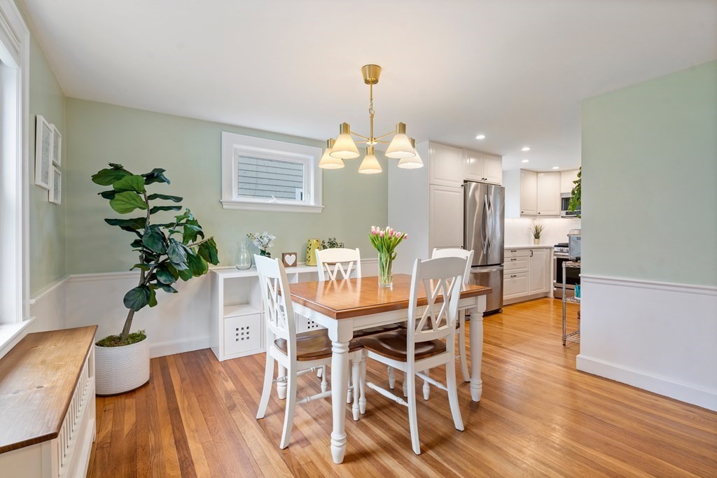 7 Florence Road Waltham, MA 02453 - Photo 4 of 32