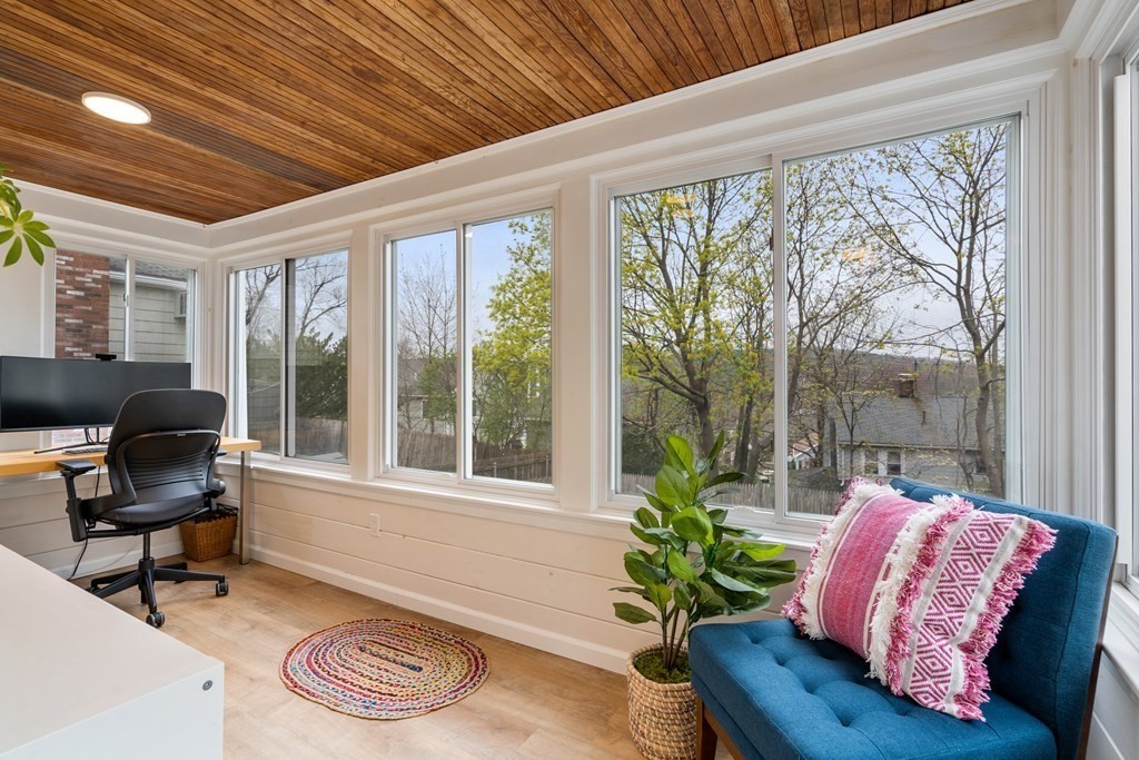 7 Florence Road Waltham, MA 02453 - Photo 5 of 32