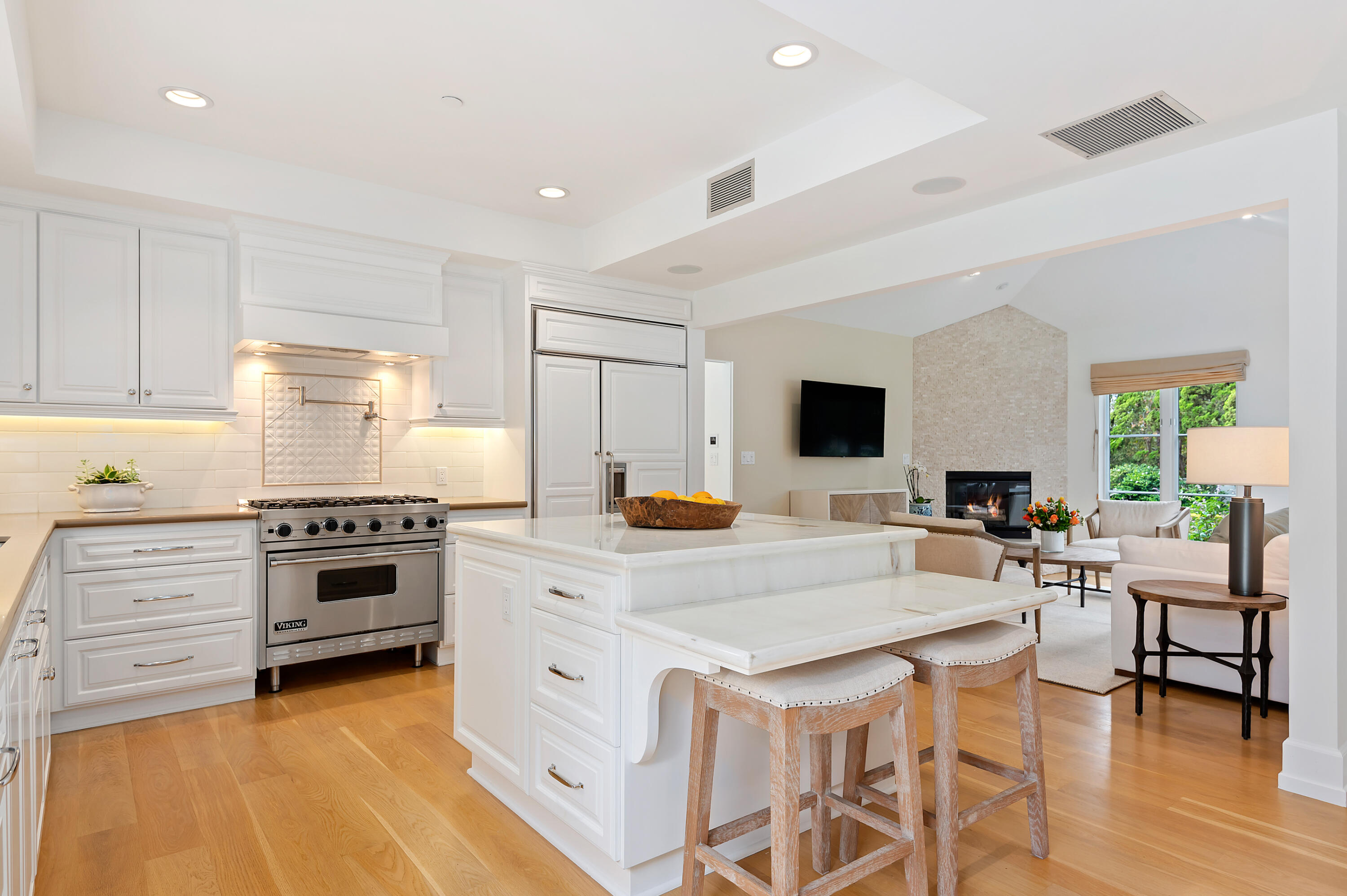 1 Middle Road Montecito, CA 93108 - Photo 5 of 23 5 - Kitchen