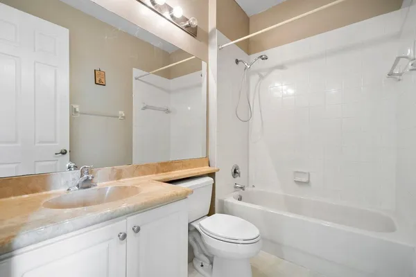 $3,000 | 1450 VÃa Alferi, Boynton Beach, FL 33426