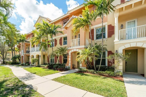 $3,000 | 1450 VÃa Alferi, Boynton Beach, FL 33426