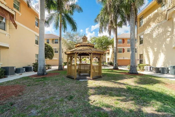 $3,000 | 1450 VÃa Alferi, Boynton Beach, FL 33426