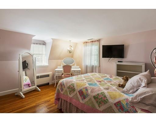 34 Jefferson Road Winchester, MA 01890 - Photo 23 of 38