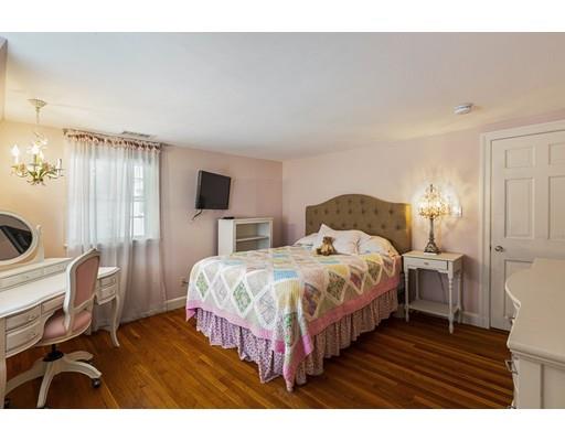 34 Jefferson Road Winchester, MA 01890 - Photo 24 of 38