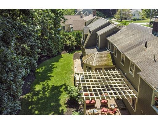 34 Jefferson Road Winchester, MA 01890 - Photo 4 of 38