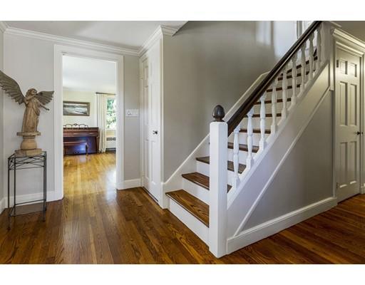 34 Jefferson Road Winchester, MA 01890 - Photo 5 of 38