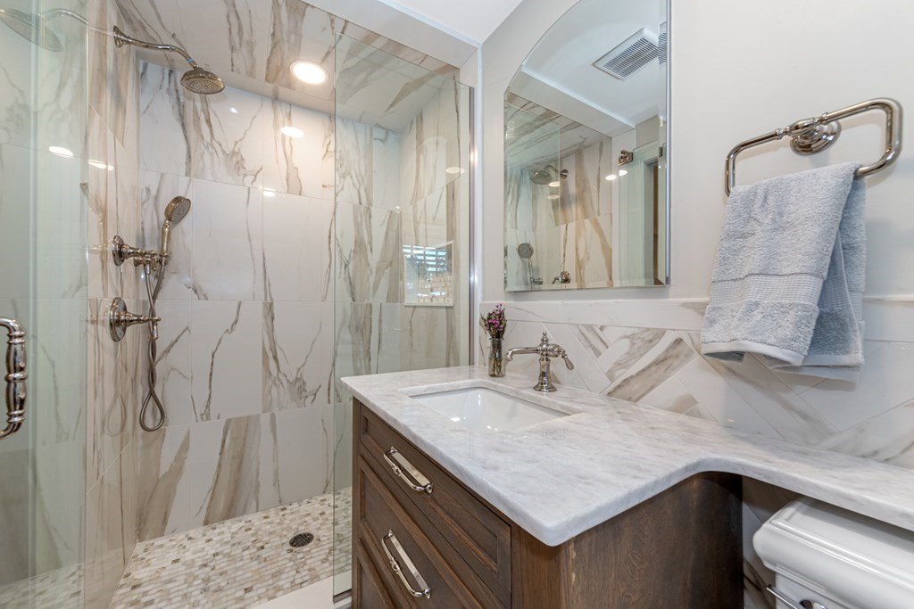 22 Dean Road Reading, MA 01867 - Photo 21 of 42 Gallery Image 21
