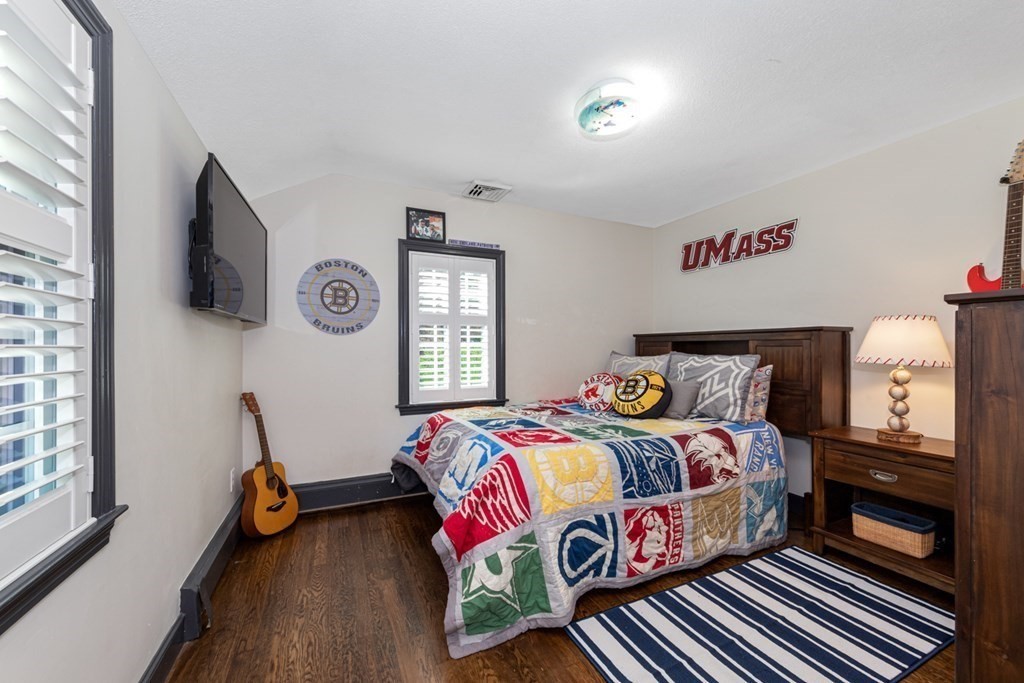 22 Dean Road Reading, MA 01867 - Photo 23 of 42 Gallery Image 23