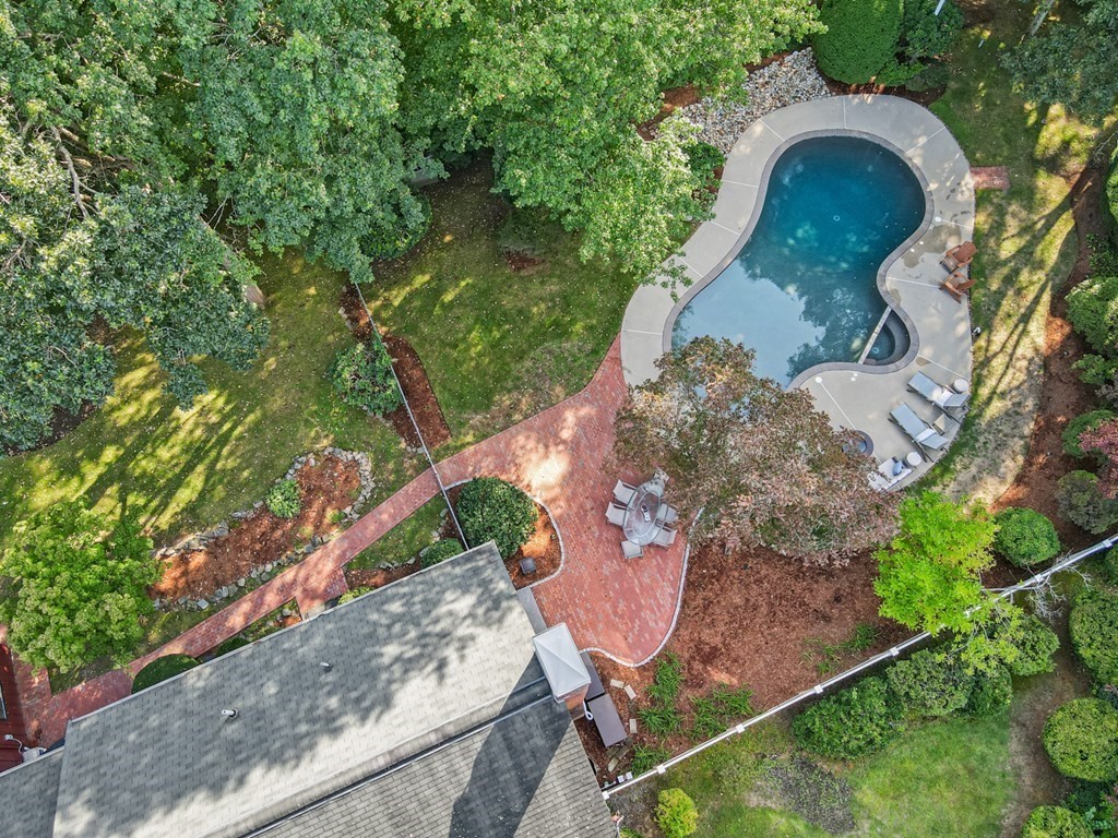 22 Dean Road Reading, MA 01867 - Photo 38 of 42 Gallery Image 38