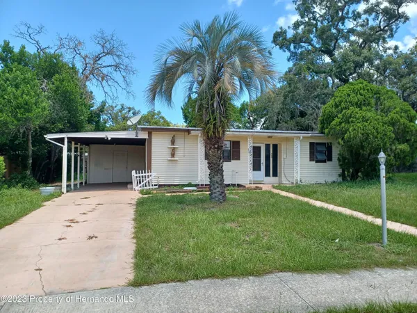 $1,475 | 595 Swallow Lane, Spring Hill, FL 34606