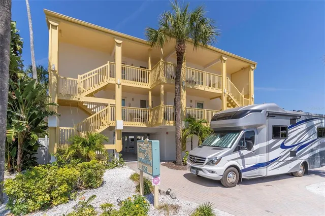 $697,990 | 708 Gulf Boulevard, Unit D, Indian Rocks Beach, FL 33785