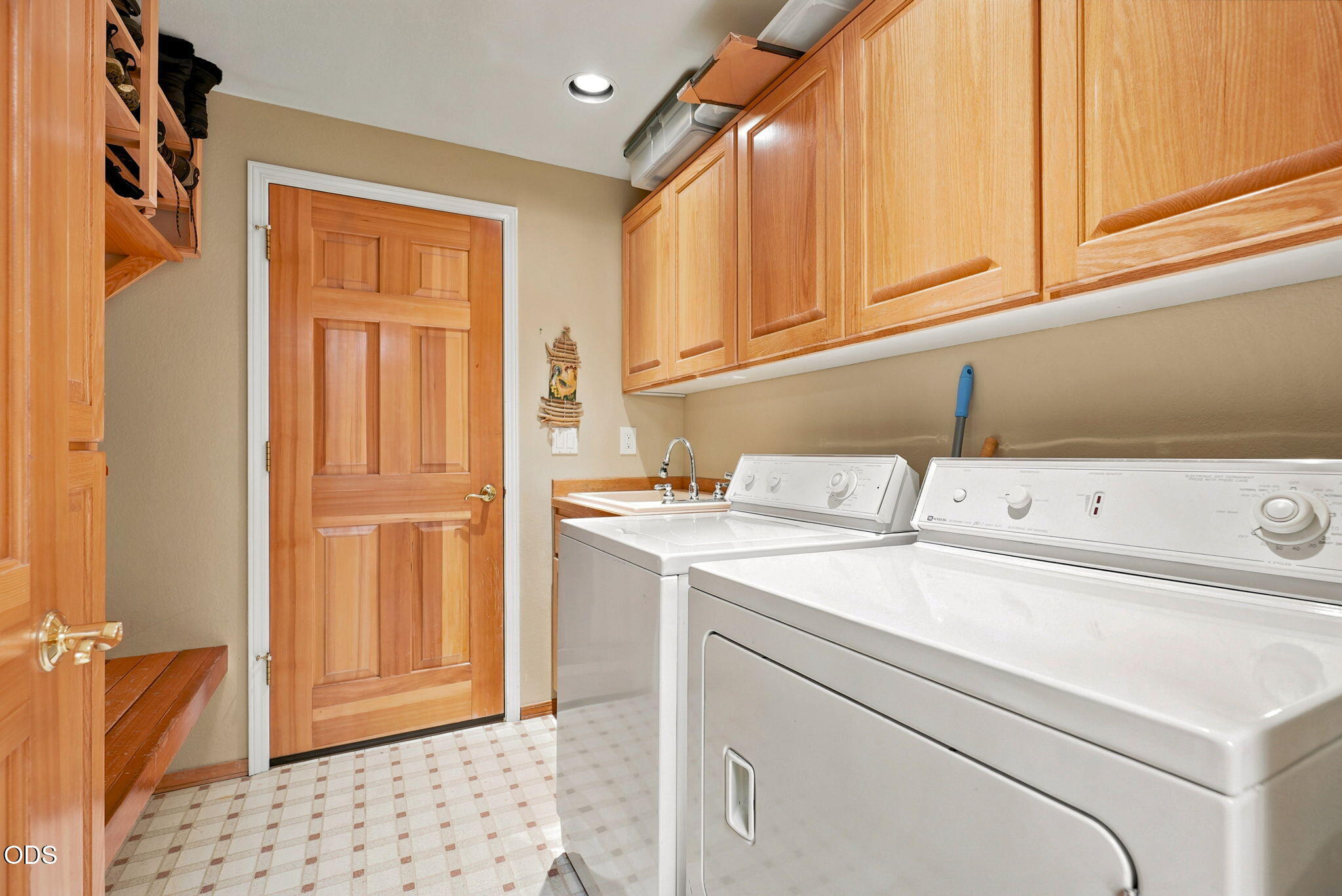 20490 Timberline Court Bend, OR 97702 - Photo 28 of 37