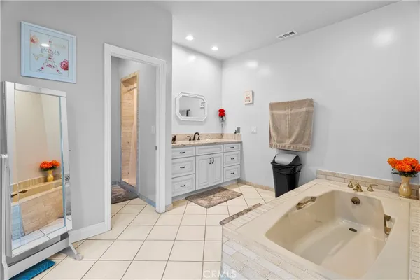 $1,698,900 | 15358 Cohasset Street, Van Nuys, CA 91406