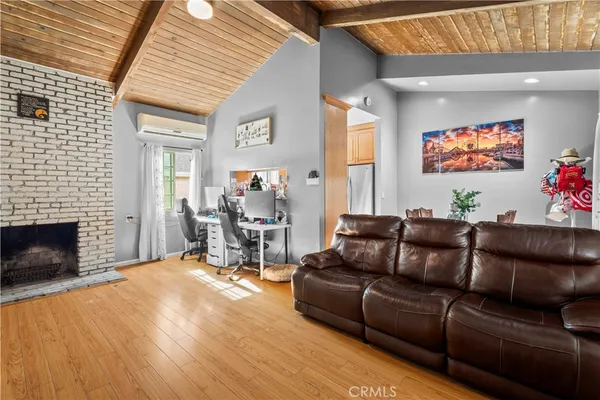 $1,698,900 | 15358 Cohasset Street, Van Nuys, CA 91406