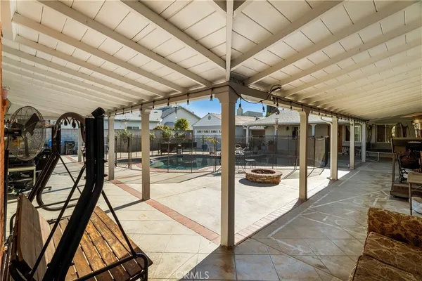 $1,698,900 | 15358 Cohasset Street, Van Nuys, CA 91406