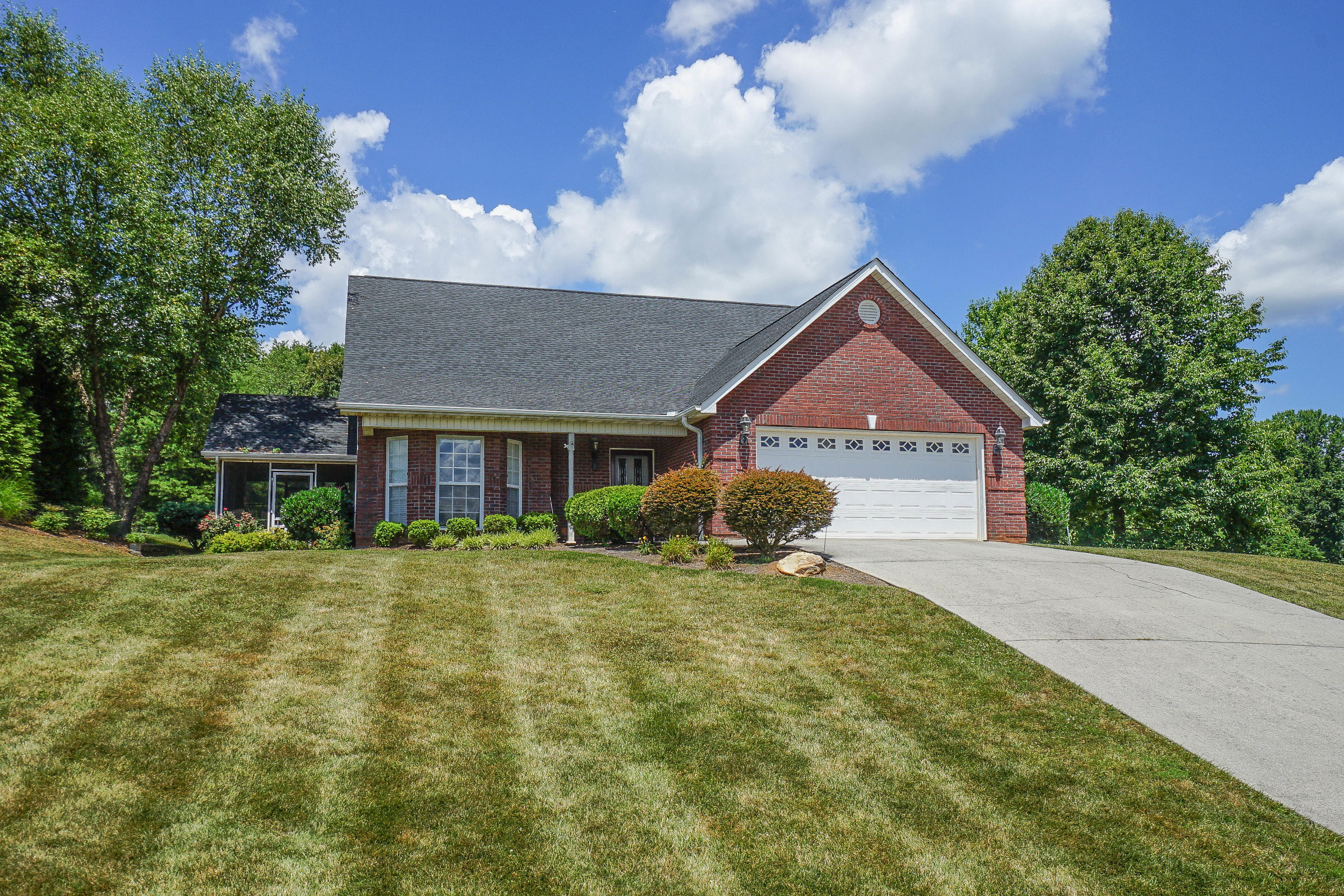 1235 Houston Springs Road Greenback, TN 37742 - Photo 1 of 40 DSC00660