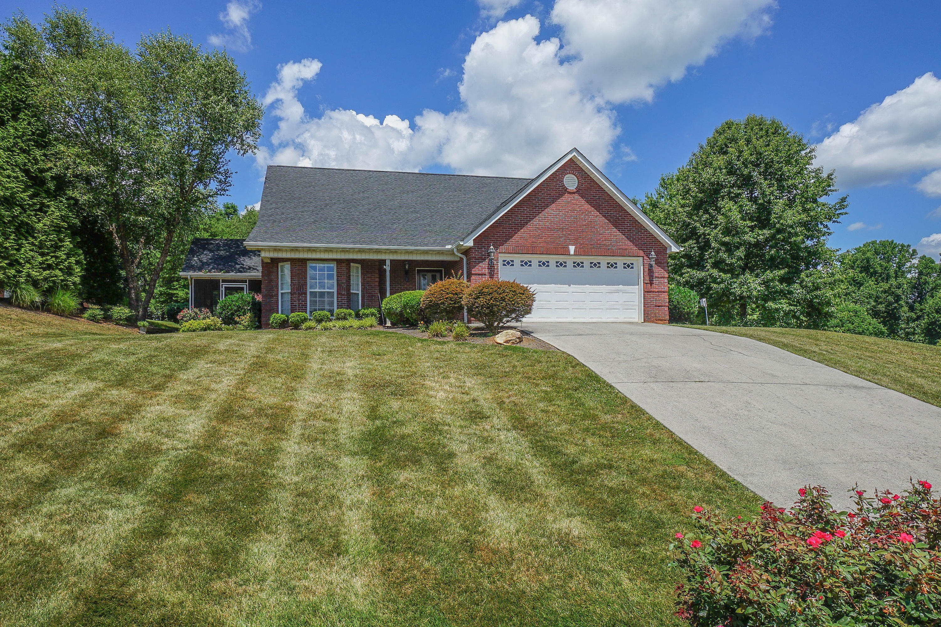 1235 Houston Springs Road Greenback, TN 37742 - Photo 2 of 40 DSC00662
