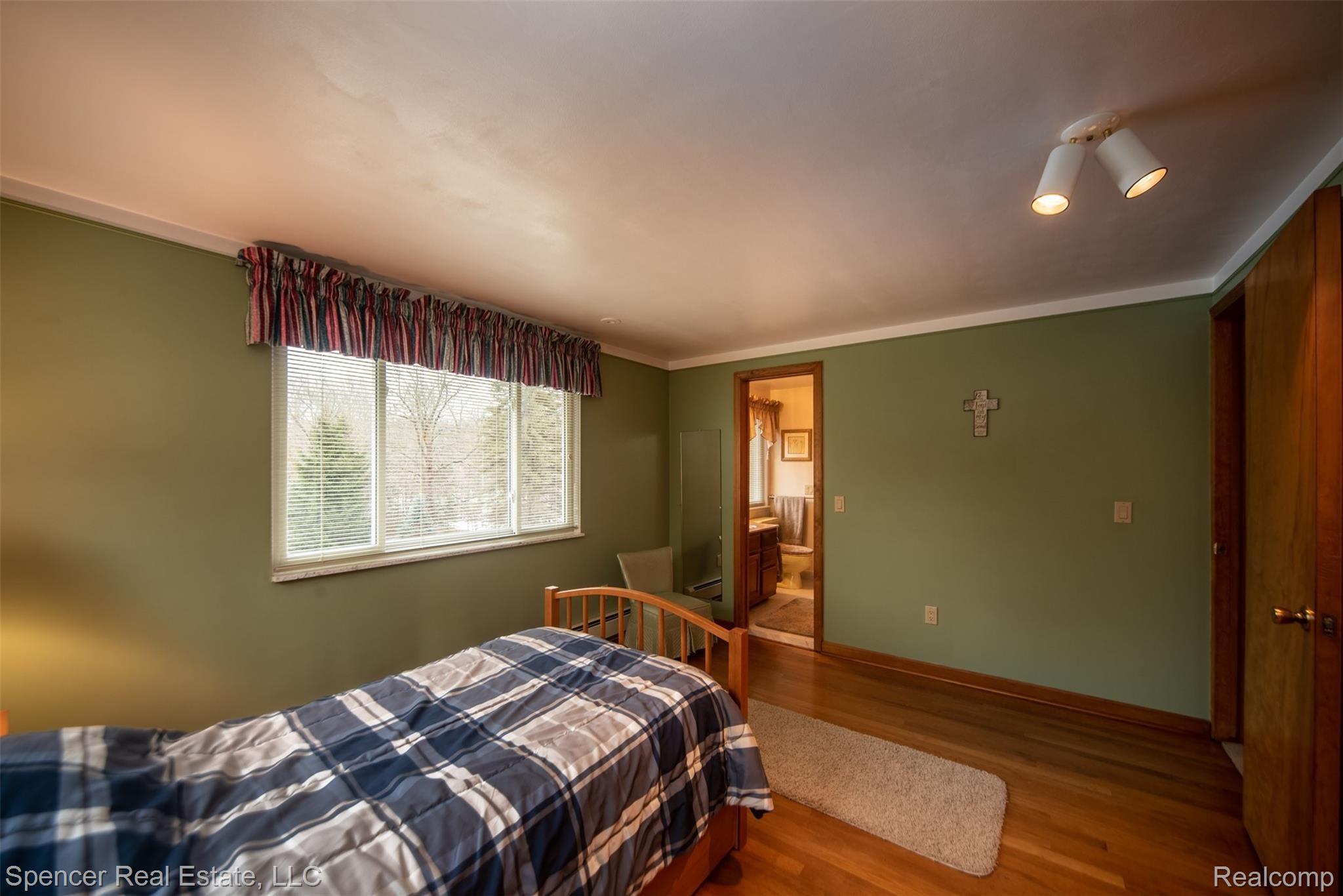 6892 Rattalee Lake Road Clarkston, MI 48348 - Photo 18 of 53 MK7_2972-HDR.jpg