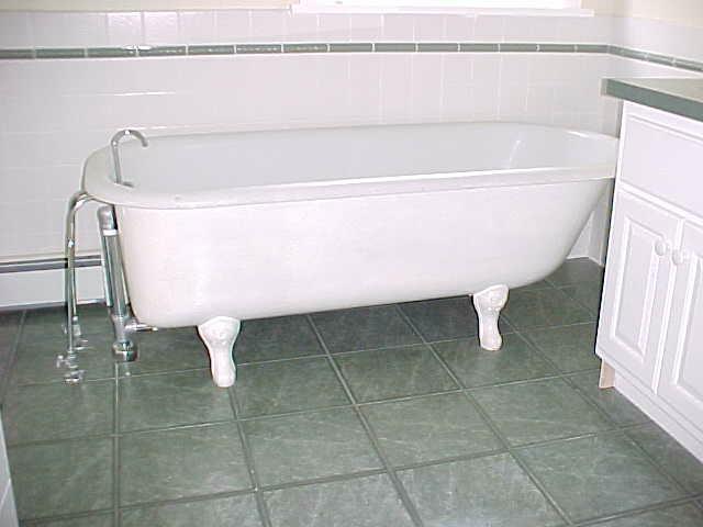 514-42 Z Road Telluride, CO 81435 - Photo 7 of 9 a bathroom with a bathtub