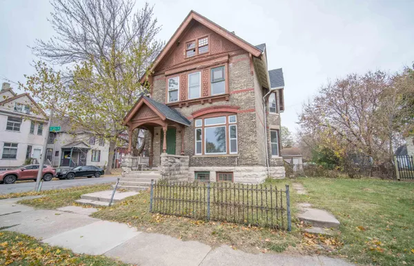 $304,900 | 2378 North 1st Street, Milwaukee, WI 53212