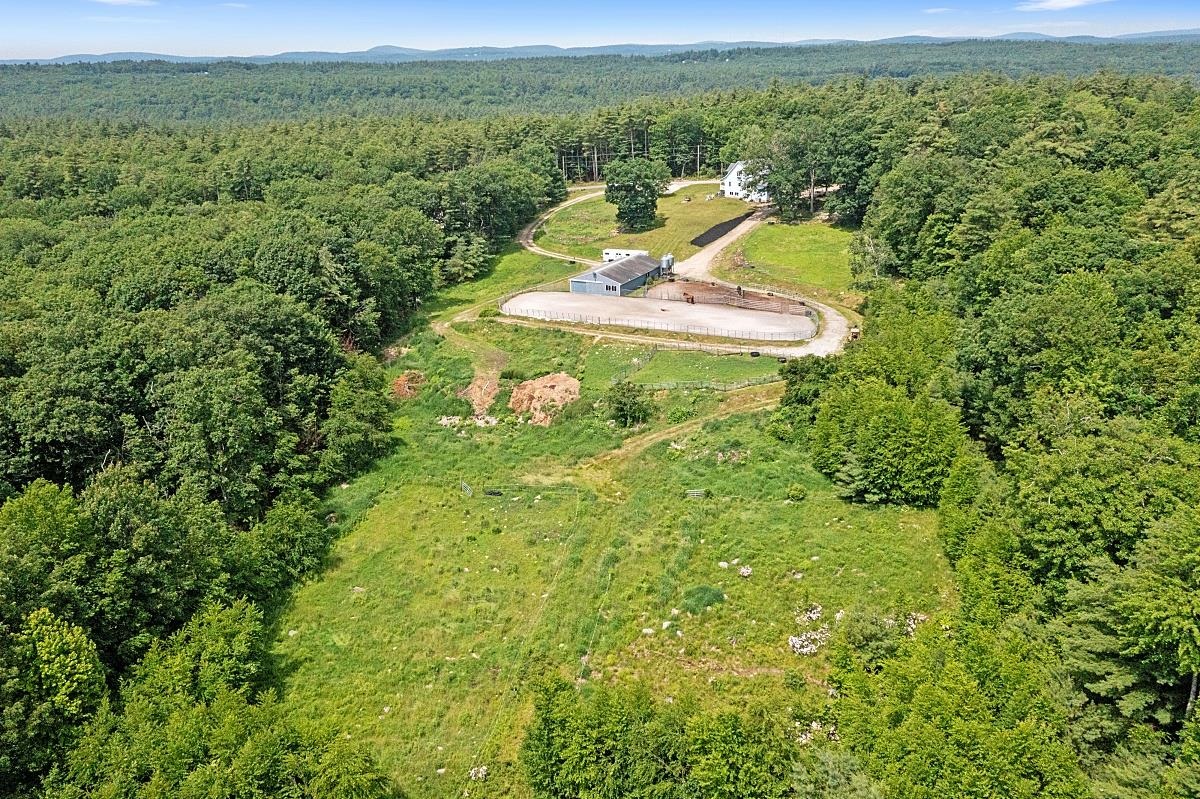 68 Russell Hill Road Brookline, NH 03033 - Photo 8 of 40