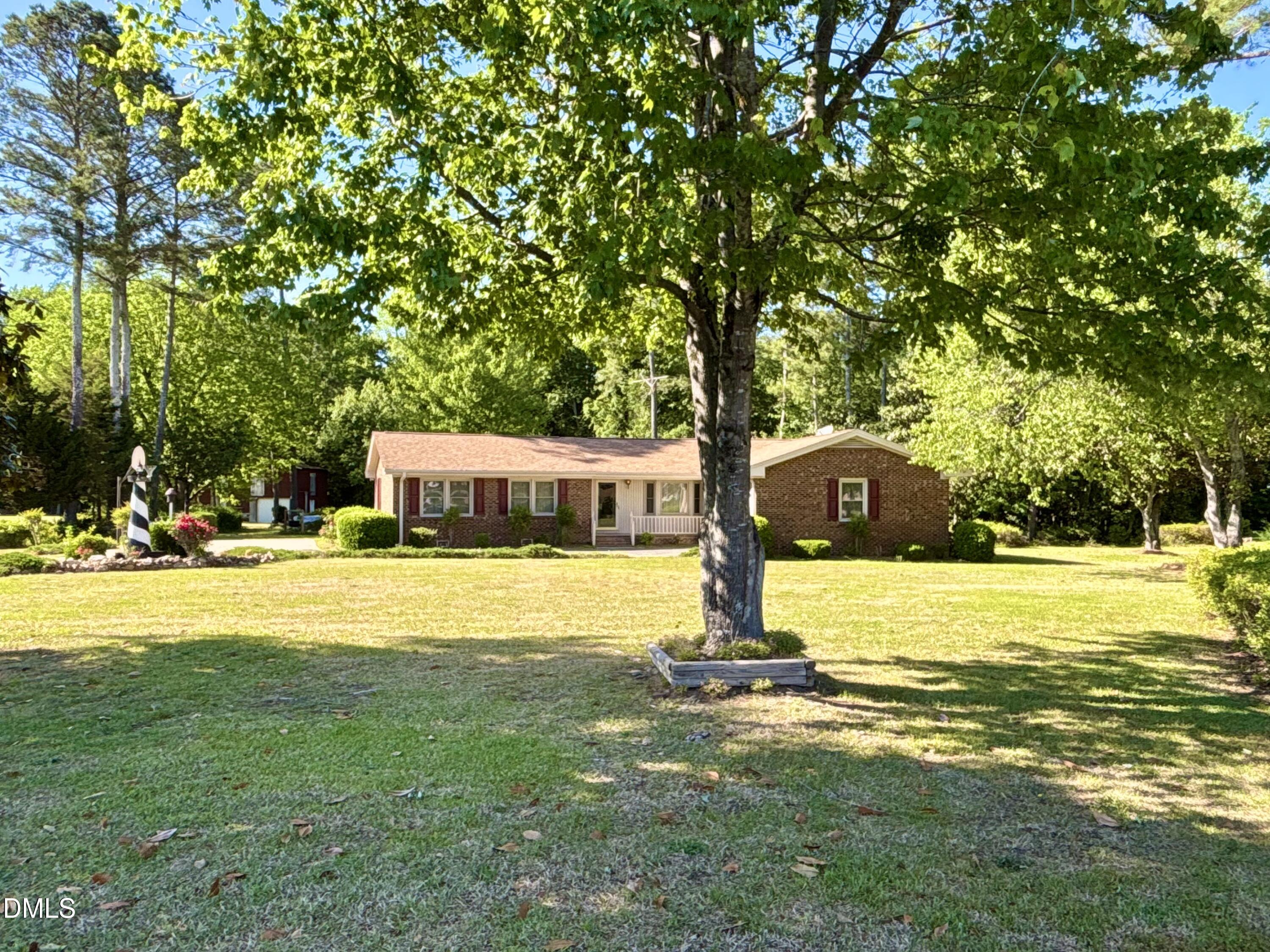 1957 Old Beulah Road Selma, NC 27576 - Photo 2 of 54 IMG_3207