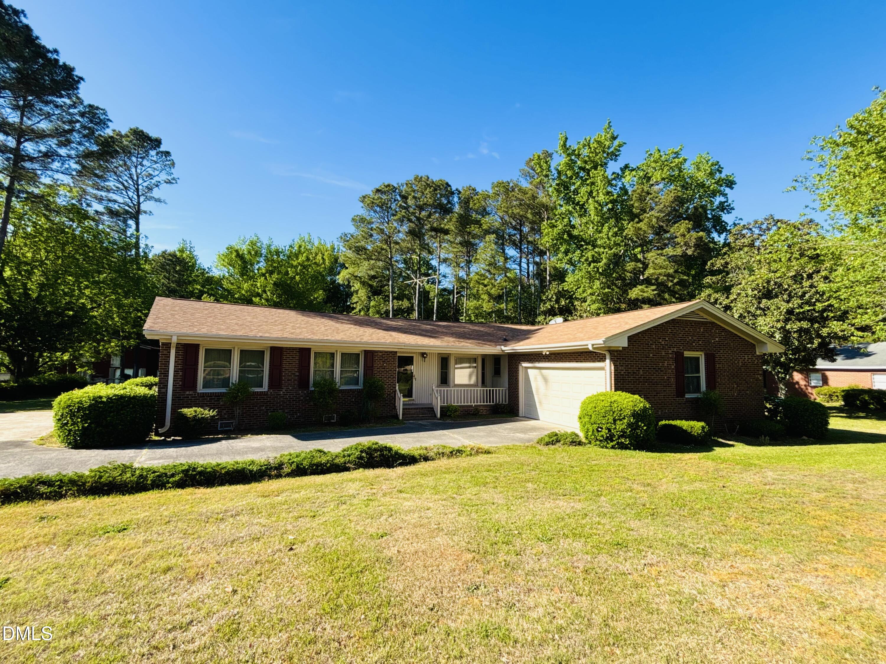 1957 Old Beulah Road Selma, NC 27576 - Photo 5 of 54 IMG_3229