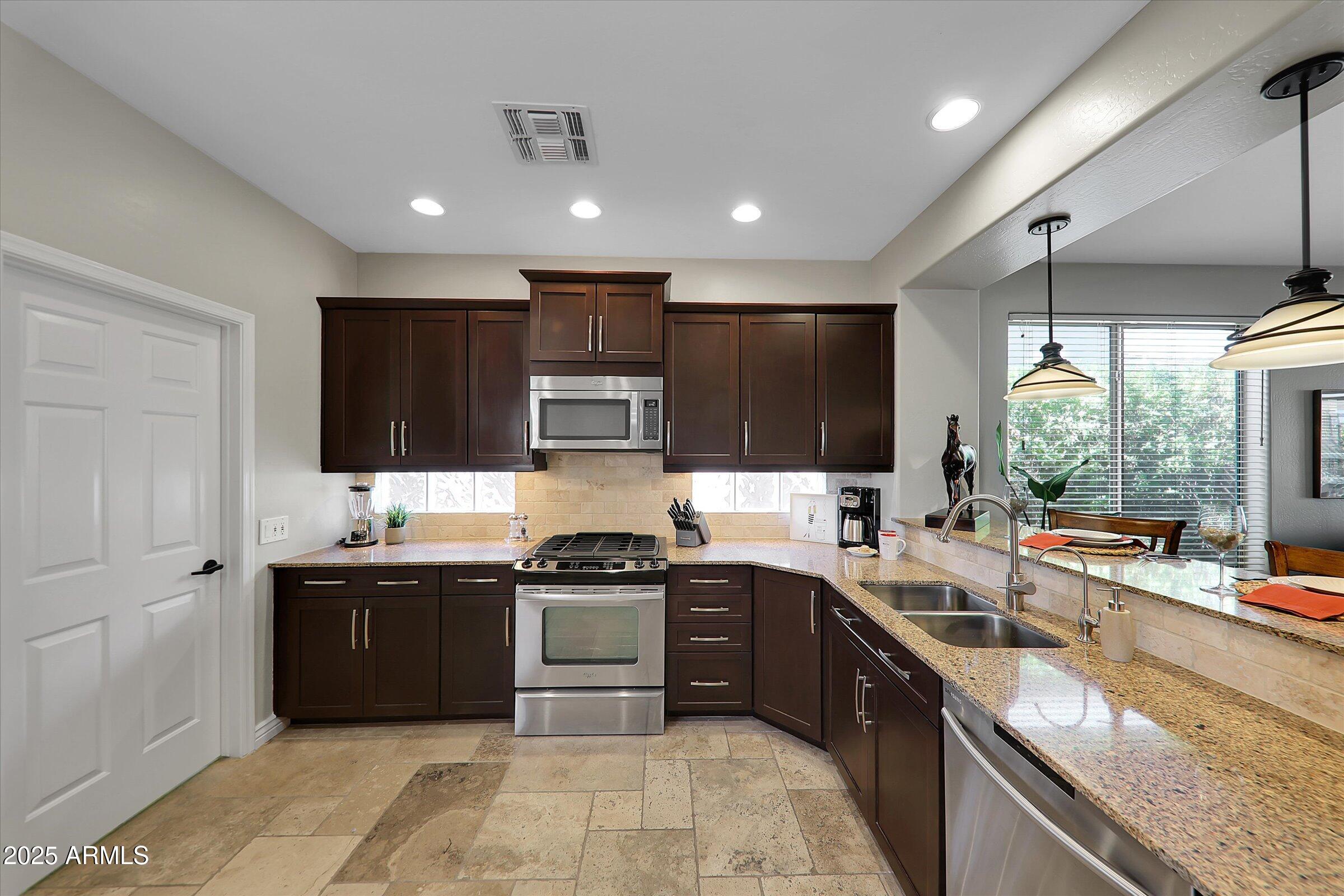 41532 North Clear Crossing Road Anthem, AZ 85086 - Photo 12 of 57 Newer cabinets