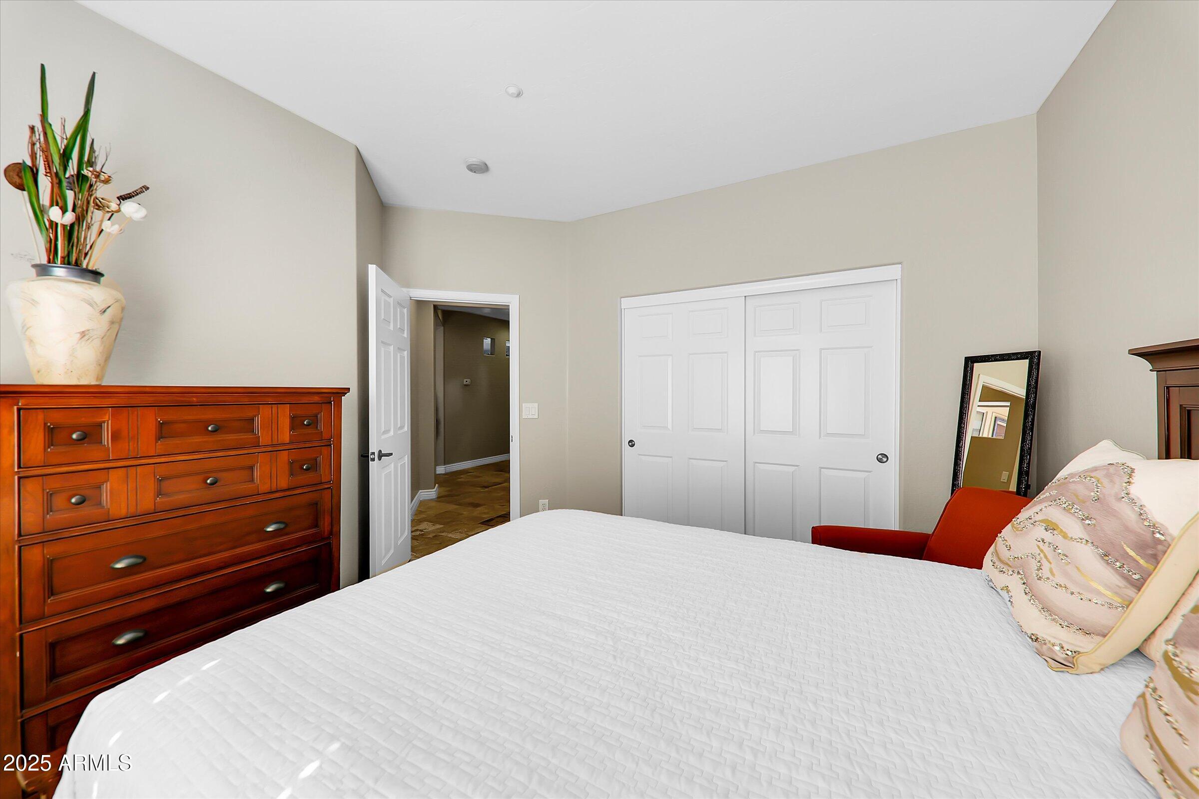 41532 North Clear Crossing Road Anthem, AZ 85086 - Photo 25 of 57 Guest bedroom