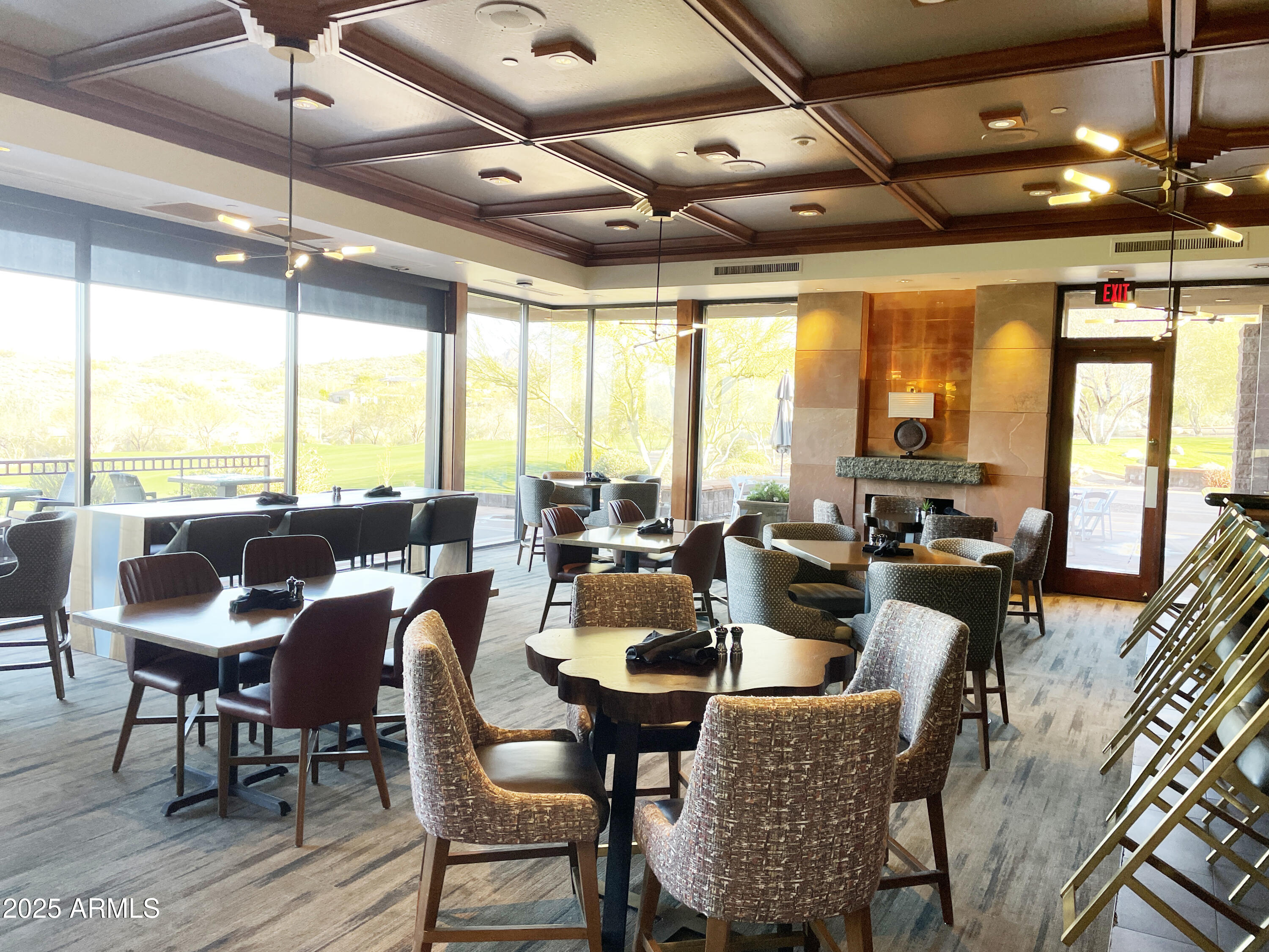 41532 North Clear Crossing Road Anthem, AZ 85086 - Photo 42 of 57 Persimmon bar