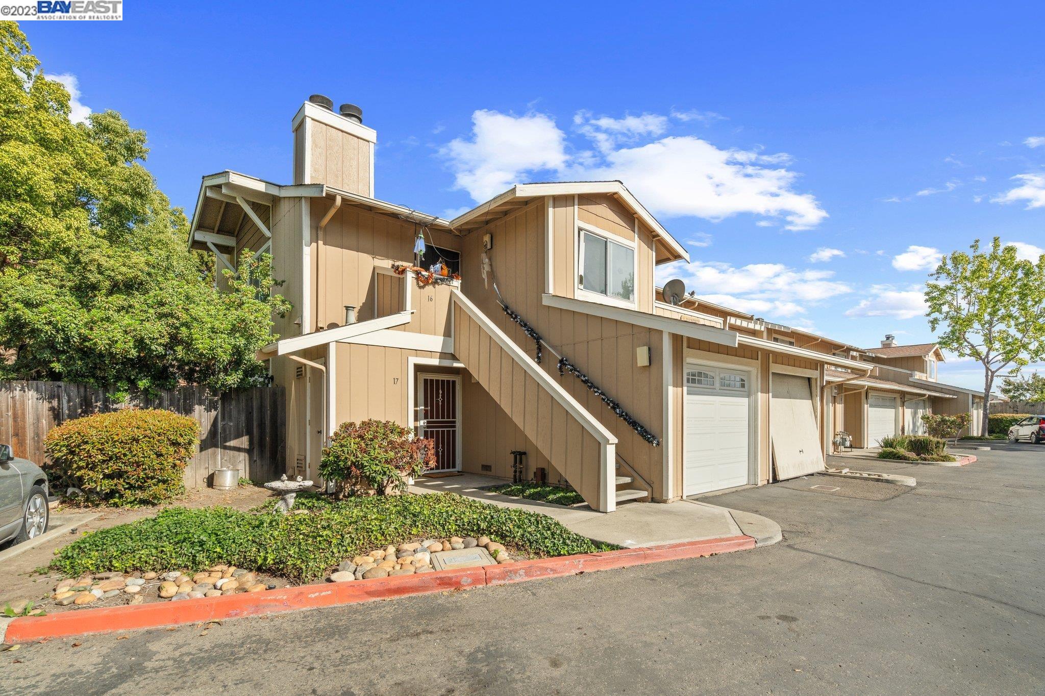 11 Raintree Court, Unit 17 Hayward, CA 94544 - Photo 1 of 1 Gallery Image 1