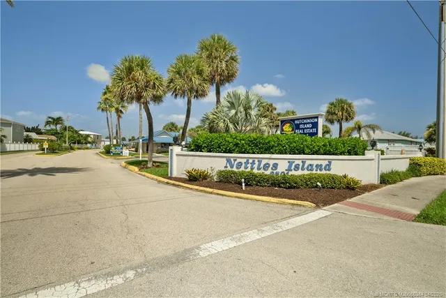 $389,900 | 1156 Nettles Boulevard, Jensen Beach, FL 34957