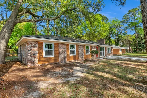 $379,000 | 4 Sheridan Circle, Savannah, GA 31406