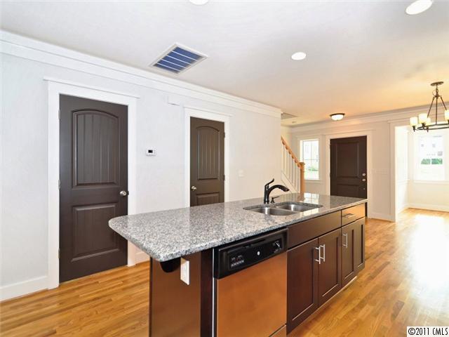 400 Spring Street Davidson, NC 28036 - Photo 10 of 16 Gallery Image 10