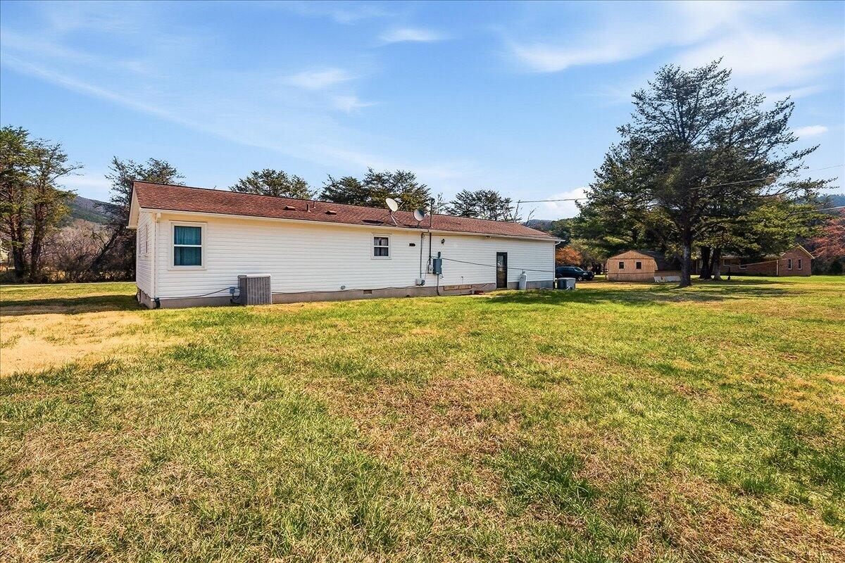 3320 John Mason Road Salem, VA 24153 - Photo 27 of 28 27-VM-04577