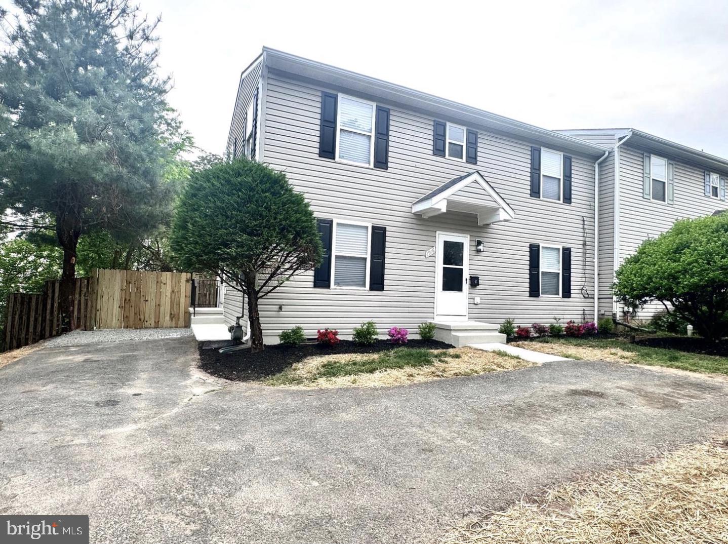 1916 South Glebe Road Arlington, VA 22204 - Photo 1 of 13